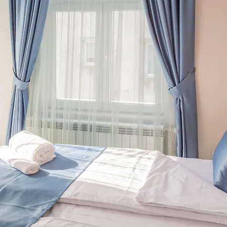 Готель Family Belle Epoque 3*
