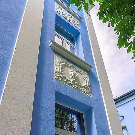 семеен бел епок бийч 3*